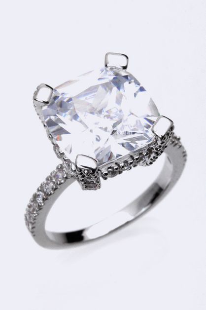 LA JEWELRY PLAZA, Large Cubic Zirconia Fashion Ring, 98-CW1702-NW-1