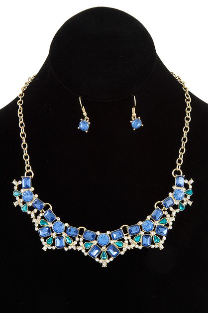 ANDREA BIJOUX, RHINESTONE AND CRYSTAL GEM BIB NECKL, A27-033-132180