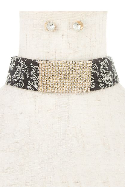 ANDREA BIJOUX, PAISLEY PATTERN RHINESTONE PAVE CHOK, A15-083-142615