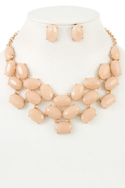 ANDREA BIJOUX, FACETED OVAL FRAMED BIB NECKLACE SET, A16-073-117437