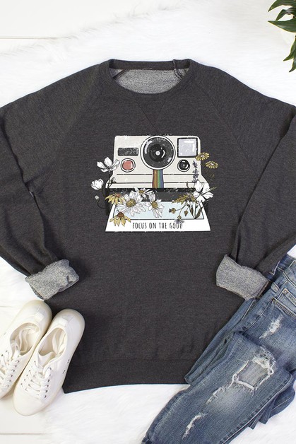 COLOR BEAR, Focus On The Good Motivation Graphic Sweatshirts, RT901P-E2509