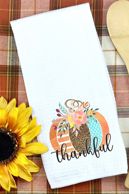 CALI BOUTIQUE, Thankful Polkadot Pumpkin Thanksgiving Waffle Weave Towel, 56621t